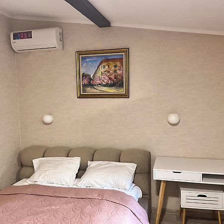 Апарт-Отель "Галаговъ" Užhorod Exteriér fotografie
